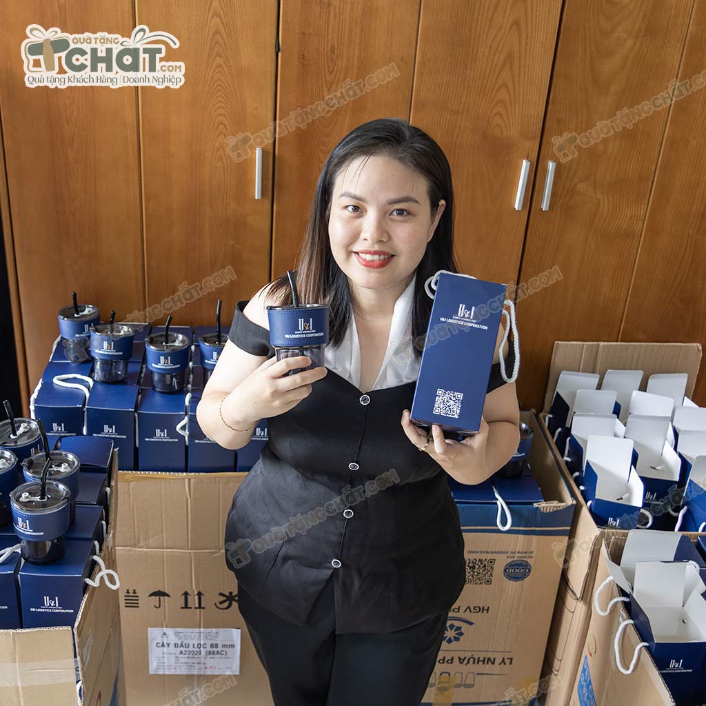 Dịch vụ quà tặng doanh nghiệp chuyên nghiệp tại Quà Tặng Chất