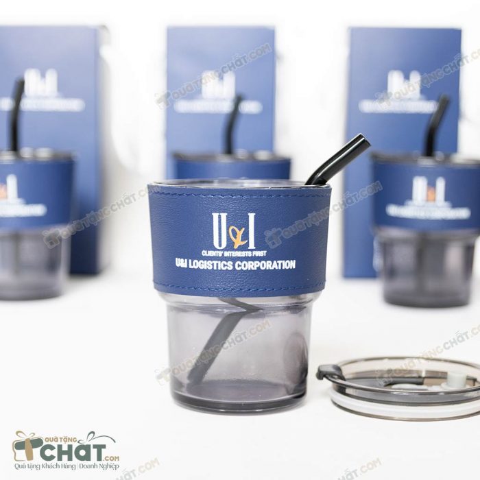 Set quà tặng ly thủy tinh bọc da của công ty U&I
